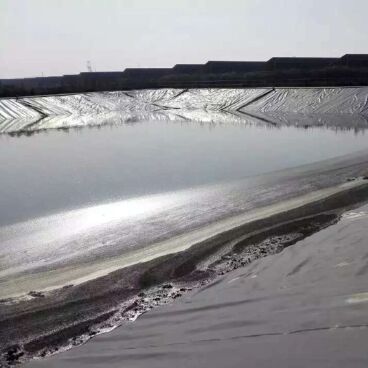 Dayanıklı HDPE Geomembrane Liner Tarımsal Çiftlik Havuz Liner Güvenli Akvakültür Yetiştirme için