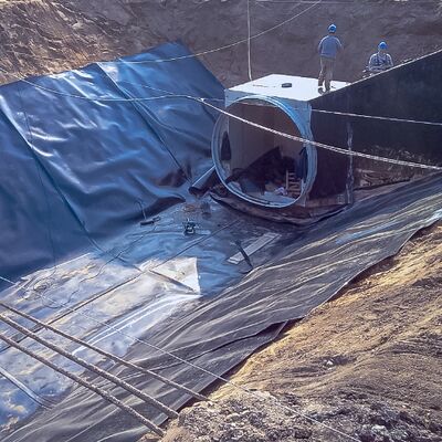 Gölet Tarımsal Sulama Rezervuarları İçin Balıklara Dayanıklı HDPE Geomembran Astar