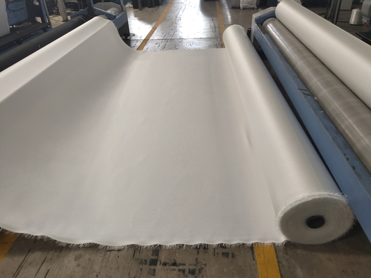 Polyester/Polypropylene Dikiş Jeotekstil CBR Yüklü Uygulamalar için Pencere Gücü ≥12KN