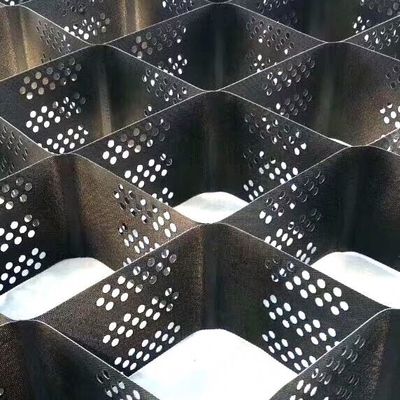 Siyah Rampa Yol İnşaatı Çakıl HDPE Geocell Stabilize