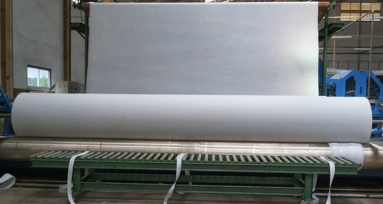 Non Woven Kumaş Anti UV Beyaz Renk Tarımsal Bitki Örtüsü