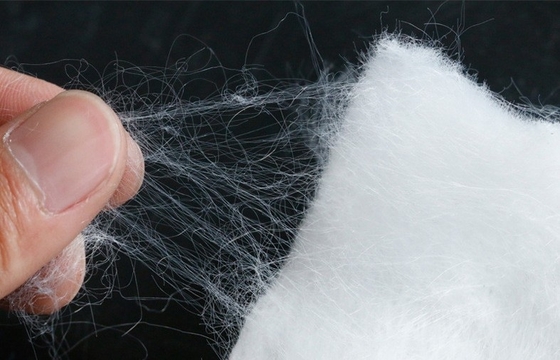Non Woven Kumaş Anti UV Beyaz Renk Tarımsal Bitki Örtüsü